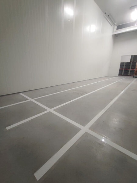Het resultaat van nieuwe vloerbelijning (floor marking) bij Fruitmasters
